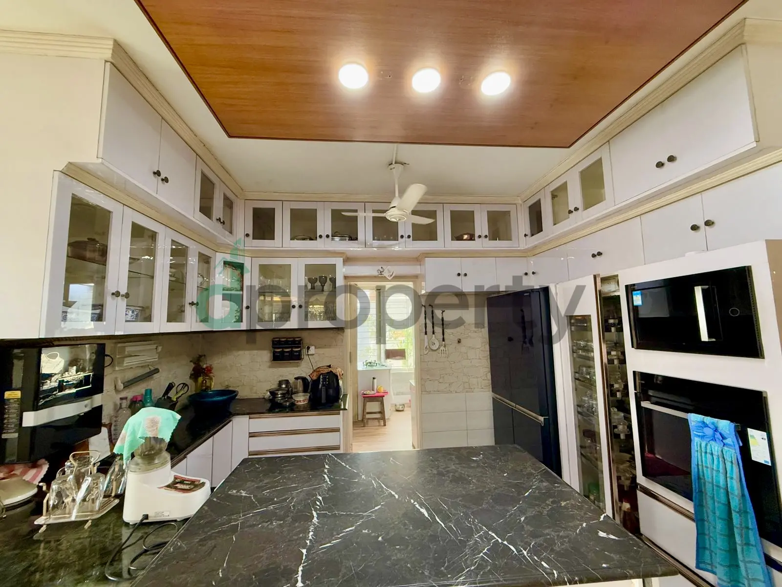 3400 SFT Luxurious Full Furnished South Face Apartment 9th Floor for Sale at Bashundhara R/A