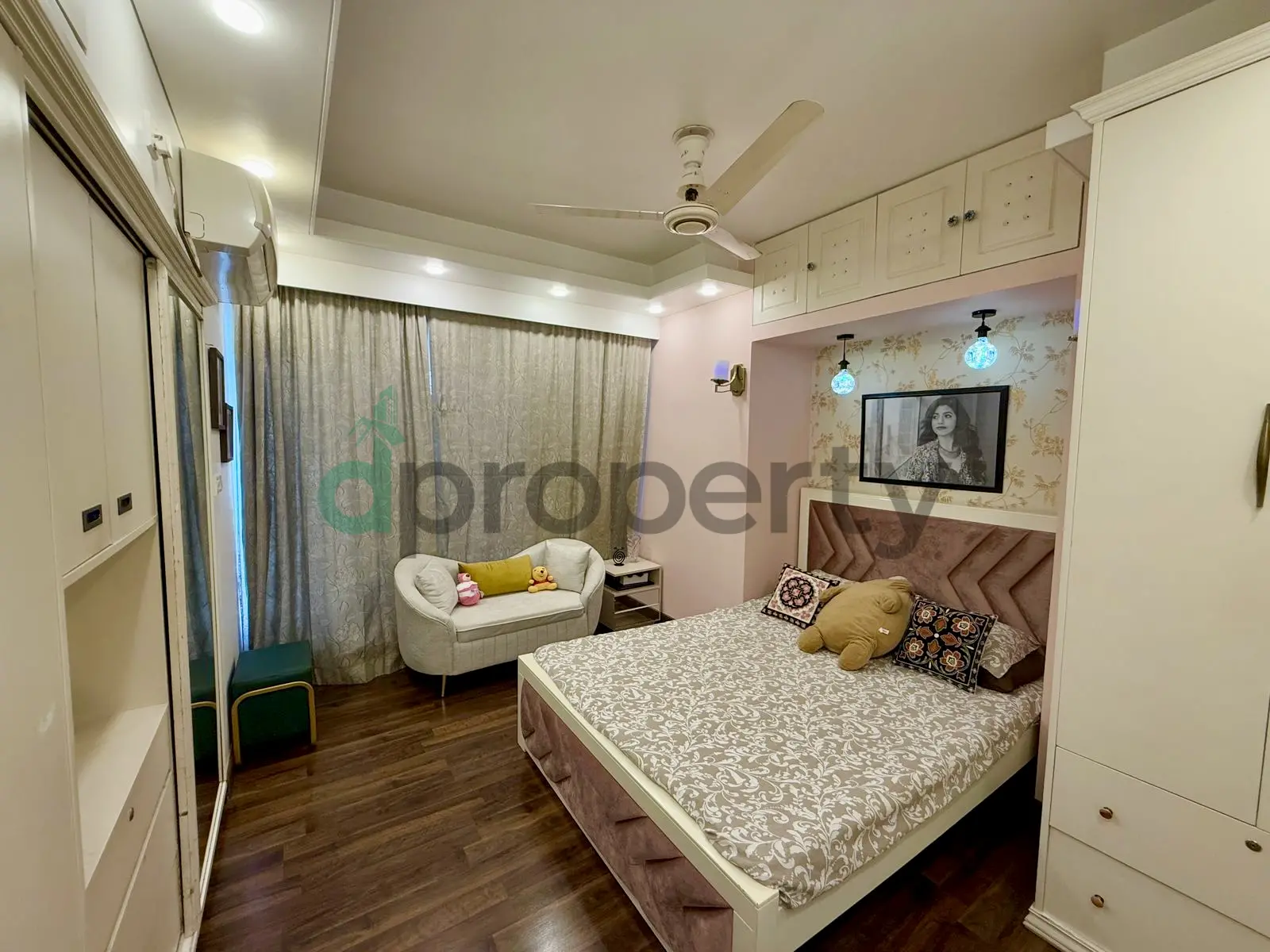 3400 SFT Luxurious Full Furnished South Face Apartment 9th Floor for Sale at Bashundhara R/A