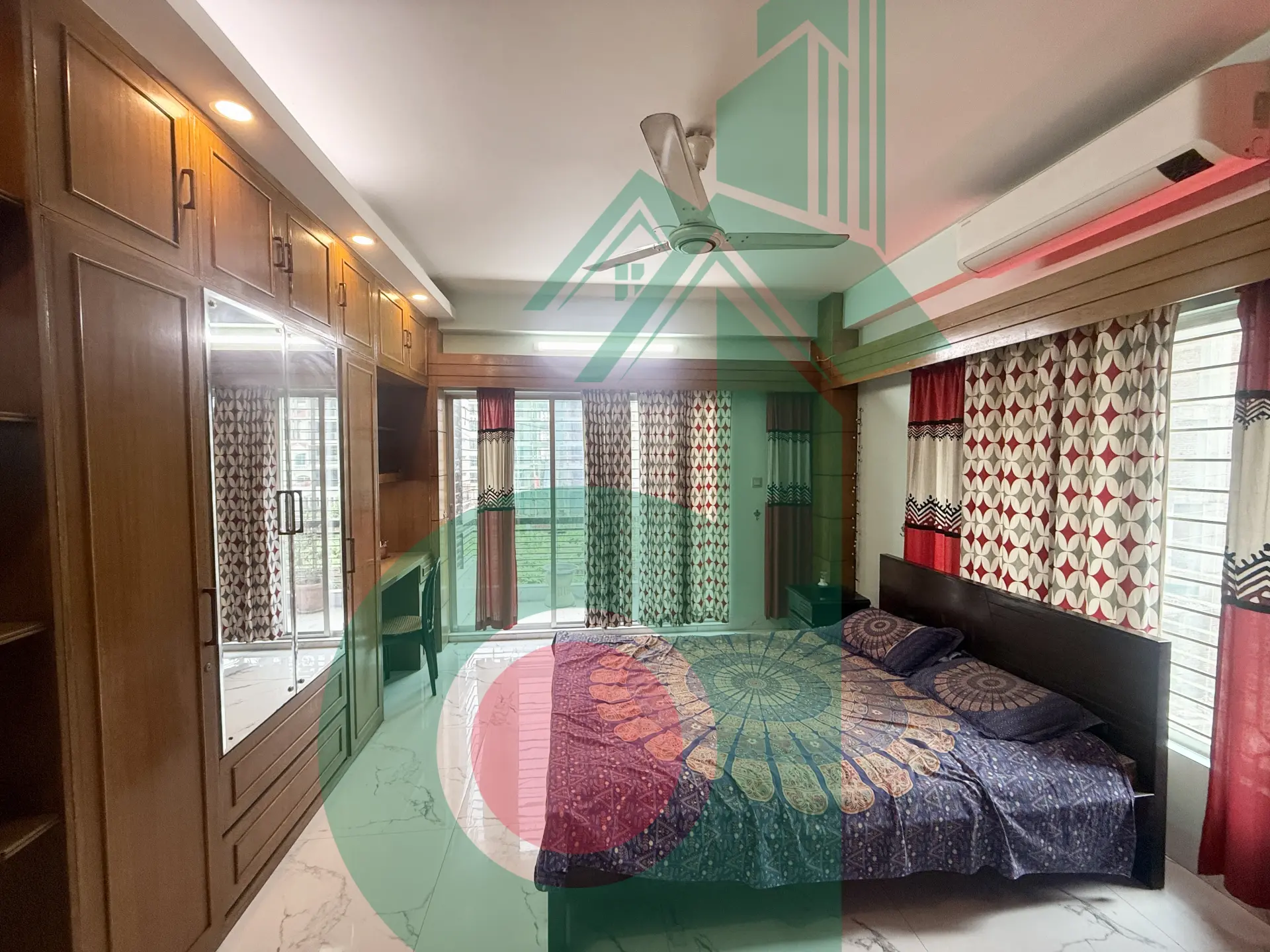 2700 SFT Luxurious Fully Furnished South  Flat Rent 3rd floor at Bashundhara R/A - Gallery Image