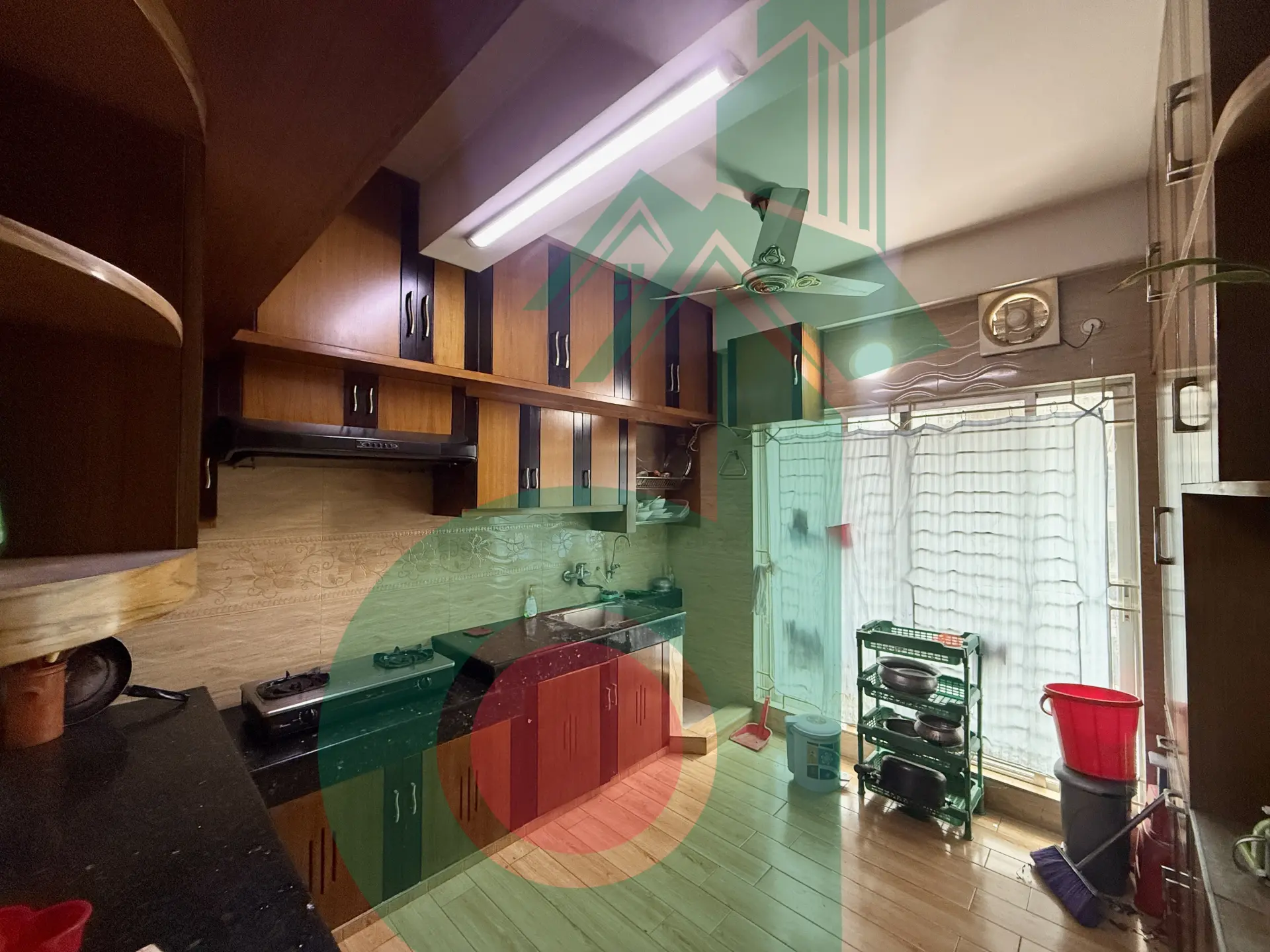 2700 SFT Luxurious Fully Furnished South  Flat Rent 3rd floor at Bashundhara R/A - Gallery Image