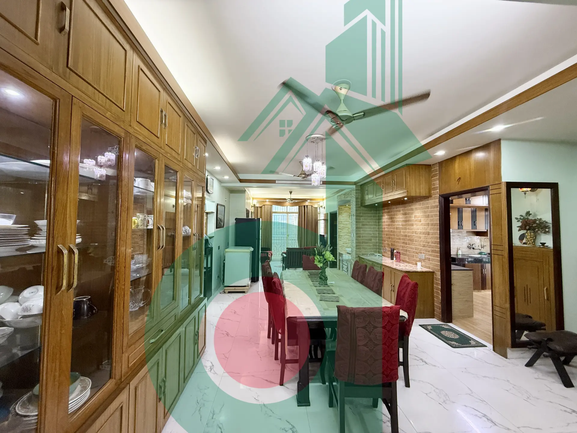 2700 SFT Luxurious Fully Furnished South  Flat Rent 3rd floor at Bashundhara R/A - Gallery Image