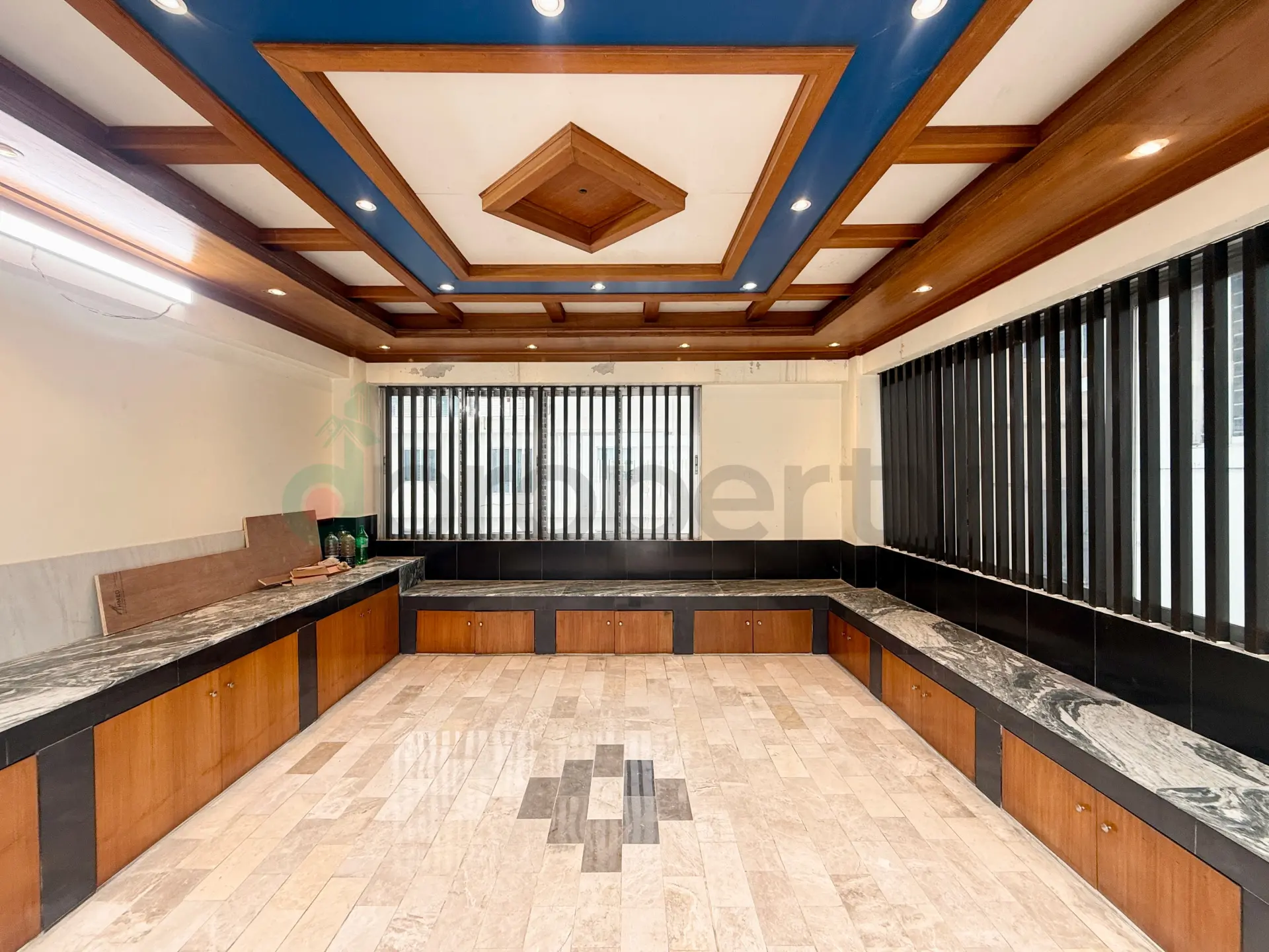3200 SFT Luxurious Semi Furnished Duplex South Face Flat Rent at Bashundhara R/A - Gallery Image