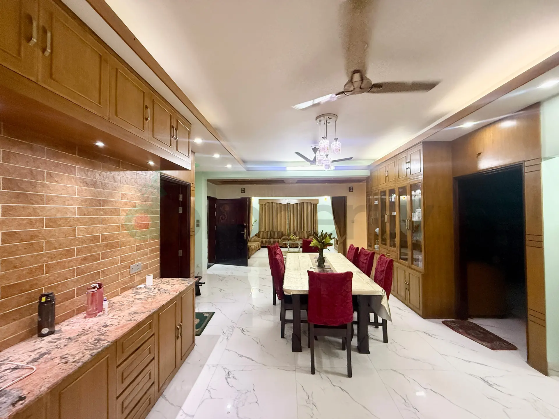 2700 SFT Luxurious Fully Furnished South  Flat Rent 3rd floor at Bashundhara R/A