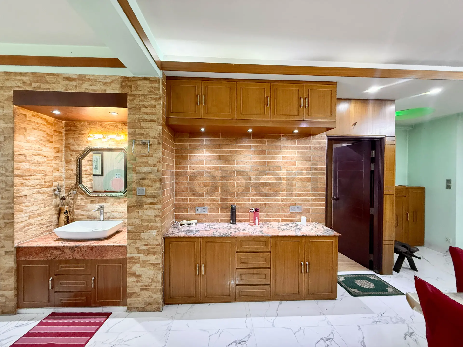 2700 SFT Luxurious Fully Furnished South  Flat Rent 3rd floor at Bashundhara R/A