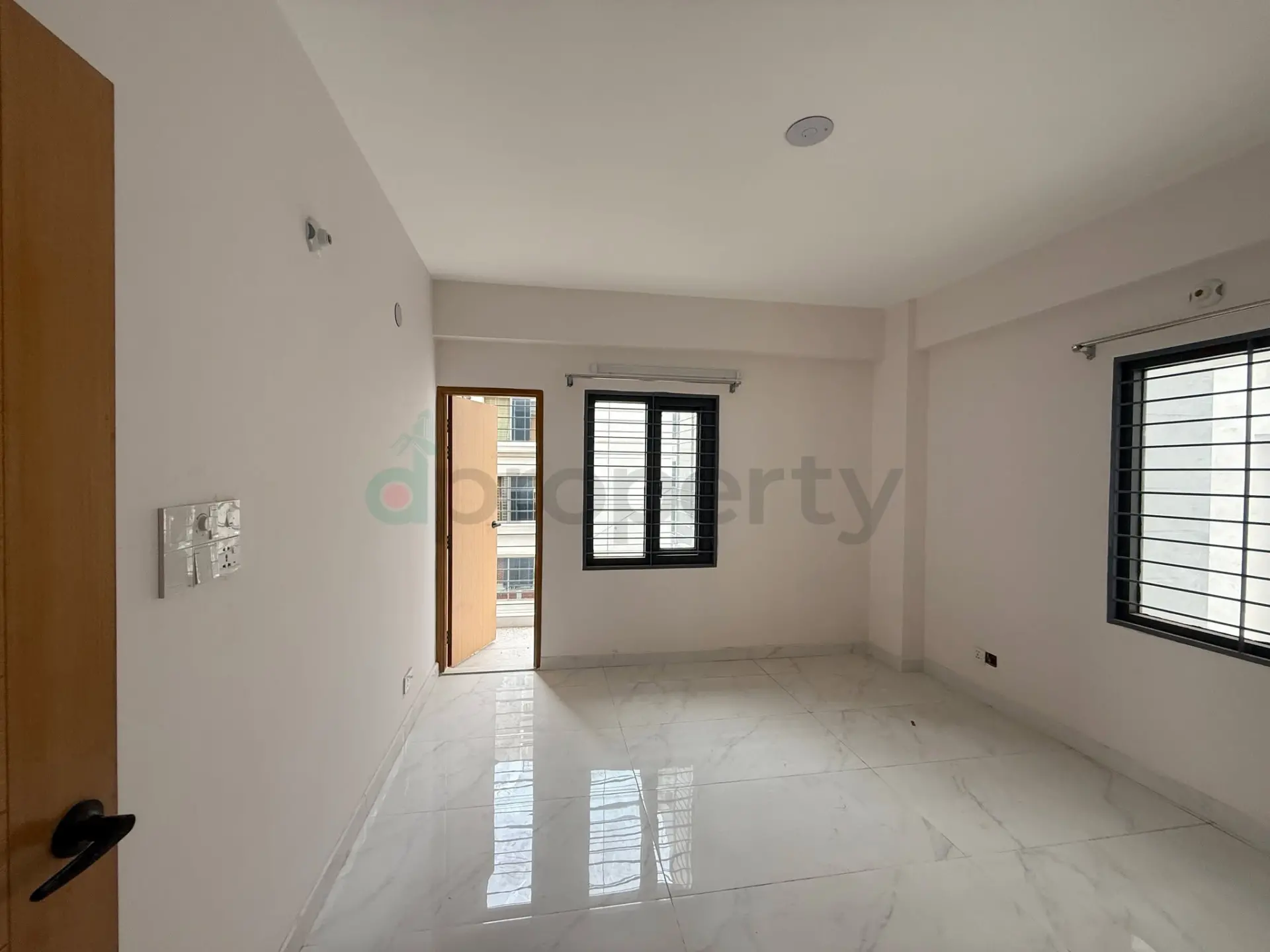 2000 SFT Luxurious Semi Furnished Fair Face Flat Rent at Bashundhara R/A