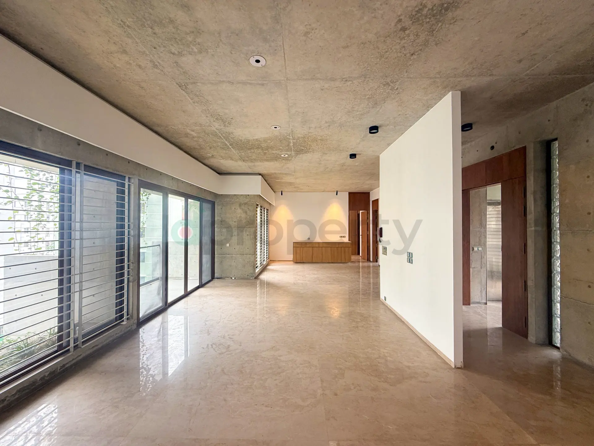 2600 SFT Brand New Semi Furnished Fair Face Building Apartment Rent at 4th Floor Bashundhara R/A - Gallery Image