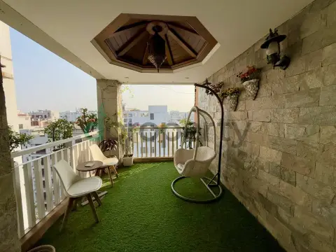 3400 SFT Luxurious Full Furnished South Face Apartment 9th Floor for Sale at Bashundhara R/A