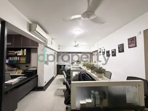 2500 SFT Full Furnished Office rent at First Floor