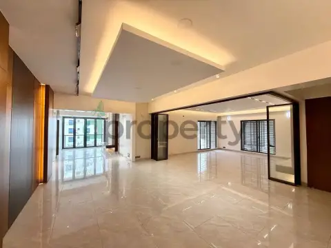 3500 SFT Luxurious Brand New Semi Furnished South West Corner Flat Rent