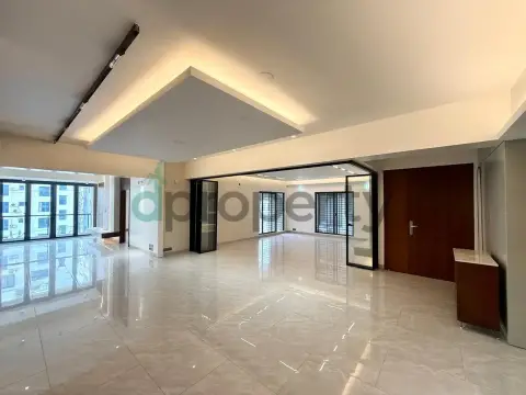3500 SFT Luxurious Brand New Semi Furnished South West Corner Flat Rent