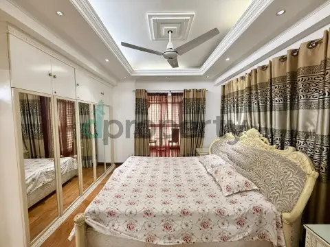 2300 SFT Luxurious Fully Furnished South Face Apartment 3rd Floor for Rent at Bashundhara R/A
