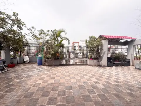 4200 SFT Luxurious Duplex Sale At Uttara
