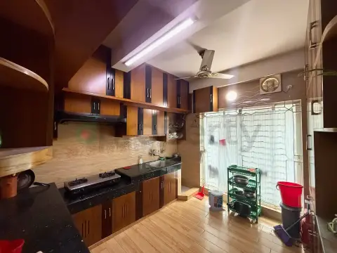 2700 SFT Luxurious Fully Furnished South  Flat Rent 3rd floor at Bashundhara R/A